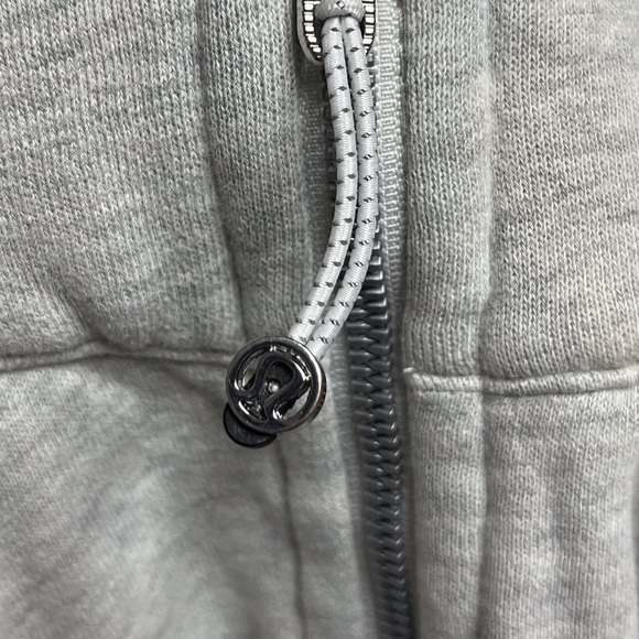 Like New! Lululemon Crop Jacket - Picture 4 of 8